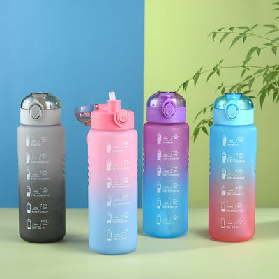 Logotipo personalizado Acceptable Gran capacidad Gradiente mate Taza de agua deportiva para acampar