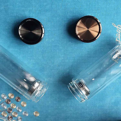 Impresión a medida Recarga botella de vidrio ecológica hecha a mano con tapa sostenible y elegante