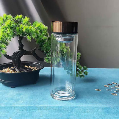 Impresión a medida Recarga botella de vidrio ecológica hecha a mano con tapa sostenible y elegante