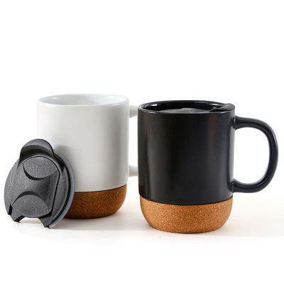 Logotipo personalizado 15 oz de sublimación de porcelana taza de café cerámica con tapa de mango y fondo de madera