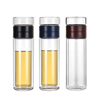 Botella de agua de vidrio aislada de doble pared con tapas Infusor de frutas para su conveniencia