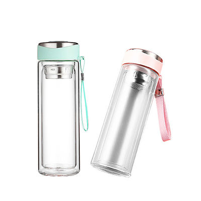 320 ml Botella de agua de vidrio de doble pared con infusor en color rosa Logotipo personalizado aceptable