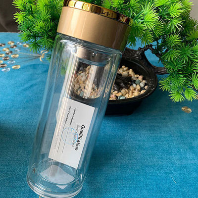 Botella de agua de vidrio libre de BPA para hombres con logotipo personalizado Diseño duradero y versátil