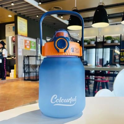 Botella de bebidas creativas congeladas personalizadas a prueba de fugas de 1100 ml/1300 ml para deportes al aire libre / camping