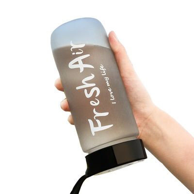 Servicio OEM Aceptado 600ml Taza de plástico ecológico para la botella de agua al aire libre de los estudiantes