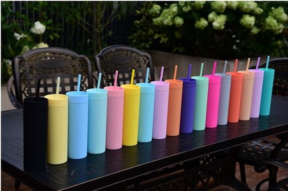 Capacitación de 16 oz tapa de botella de agua de plástico fino duradero para personalización Diseño colorido