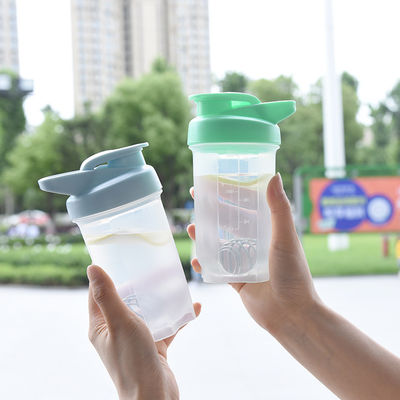 Taza de agua portátil para niños botella deportiva verde