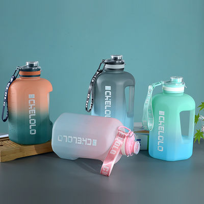 Botella de agua de viaje de plástico Revestimiento anticorrosión No equipado 1.6L 2.2L caldera de gimnasio