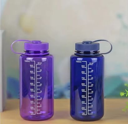 Unisex 1000ml Taza de agua de gran capacidad Taza a escala impermeable con material plástico PS