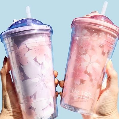 Aislamiento térmico Botella de agua de flor de cerezo 480ml Logotipo personalizado Taza de plástico Tumbler
