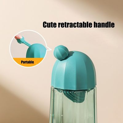 Botella de agua potable de plástico resistente a altas temperaturas de 480 ml con mango telescópico