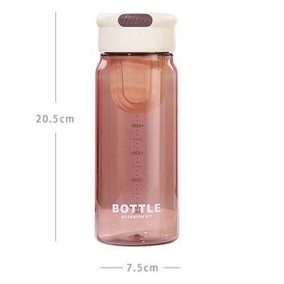 Moda de verano para estudiantes Botella de agua de plástico de 650 ml con filtro y diseño portátil