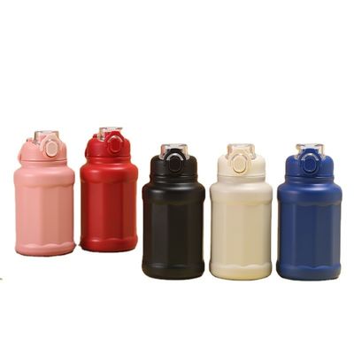 Botella de agua deportiva al aire libre de acero inoxidable con paja de gran capacidad 1000ml Logotipo personalizado