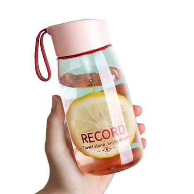380ml Taza de agua para deportes al aire libre con mango de cuerda y revestimiento anticorrosión