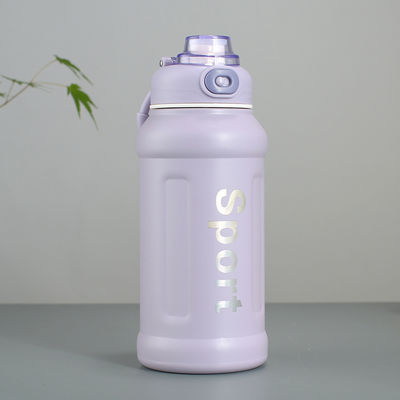 Producción Botella de agua de acero inoxidable para estilos de vida activos y actividades al aire libre