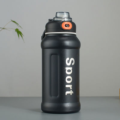 Producción Botella de agua de acero inoxidable para estilos de vida activos y actividades al aire libre