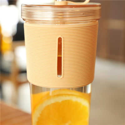 Taza de oficina reutilizable libre de BPA de 700 ml de plástico con tapa y paja