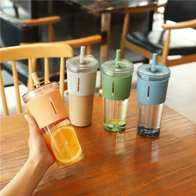700 ml de jugo limpio sin BPA Botella de agua potable Taza de tumbler con paja y manga