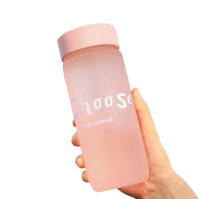 Botella de plástico ecológica para actividades al aire libre