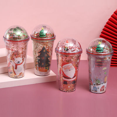 Botella de agua de plástico de estilo navideño de 500 ml Diseño de tope lindo para beber de manera sostenible