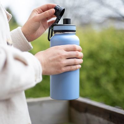 Gran capacidad botella de agua deportiva aislada de acero inoxidable ecológico de 32 oz