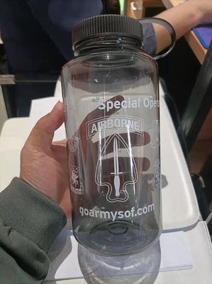 Botella de agua líquida transparente de plástico libre de 1000 ml para deportes al aire libre