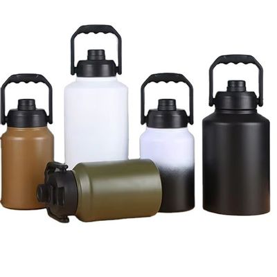 Botella de agua aislada de acero inoxidable de 2 litros de gran capacidad para viajes al aire libre