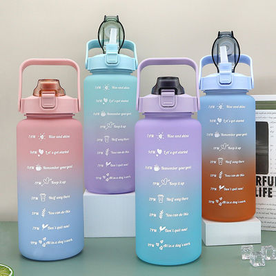 2000ml Botella de bebida de Tritán con tapa Botella de agua de fitness reutilizable para logotipo personalizado