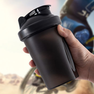 Botella de agua deportiva Protein Shaker de plástico Taza 400ml 600ml 700ml 1000ml Shaker de gimnasio