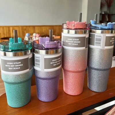 Botellas de termo portátiles con pajitas personalizadas 20 oz / 30 oz de acero inoxidable
