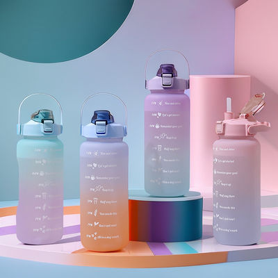 Niños calientes 3 en 1 Botella con paja para niños de escuela 2000ml 900ml 300ml Capacidad
