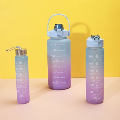 Botella de paja de plástico personalizada de 2000 ml 900 ml 300 ml 3 en 1 con marcador de tiempo para gimnasio y deportes