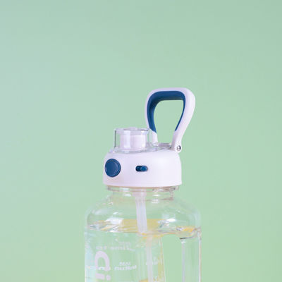 1Botella de agua de plástico personalizada de.5L estilo americano para gimnasio y llenado de autos deportivos