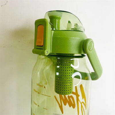 Equipado con recubrimiento anticorrosión 850ml y 1L Flasca de infusión de frutas de Tritán de Corea