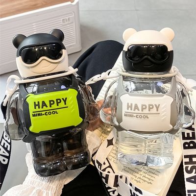 Estocada botella de agua de gran capacidad con cuerda y diseño de osos lindos para estudiantes