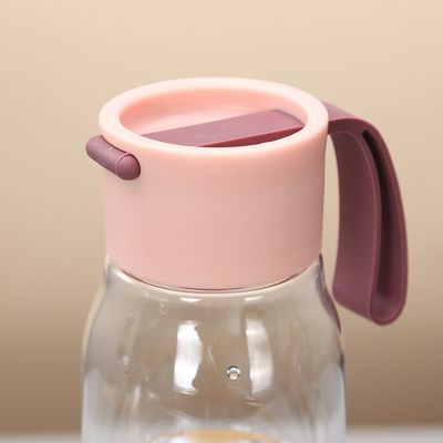 Manténgase hidratado en cualquier lugar Botella portátil de agua de Tritán de 550 ml con recubrimiento anticorrosión
