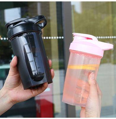 Taza de batido portátil de proteína en polvo con método de bebida directa y bola de metal