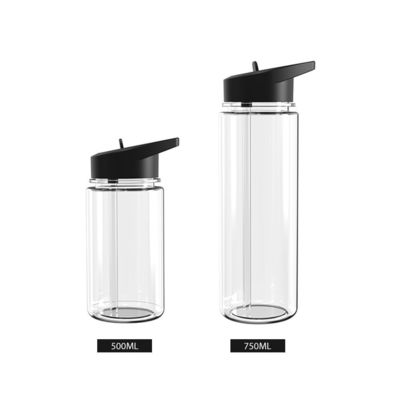 Botella de agua potable de plástico transparente de 750 ml para agua hirviendo