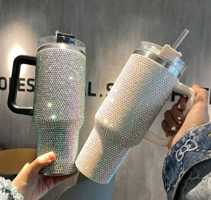 40 oz de botella de agua de acero inoxidable con incrustación de diamantes, vaso de vacío con paja y mango