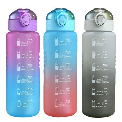 Muestra Proporcionar 1L de plástico BPA libre Botella de agua de gimnasio de deportes con marcador de tiempo y paja