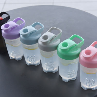 Taza de agua para niños 300ml Taza de agitación de plástico para actividades al aire libre Taza portátil para senderismo