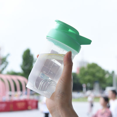 Taza de agua para niños 300ml Taza de agitación de plástico para actividades al aire libre Taza portátil para senderismo