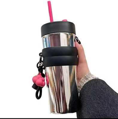 Botella de agua de acero inoxidable aislada con logotipo personalizado de alta capacidad para actividades al aire libre
