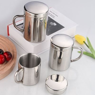Taza de agua de acero inoxidable con tapa y mango personalizable para los deportes al aire libre de los estudiantes
