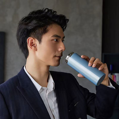 Botella de agua de vacío de acero inoxidable para bebidas calientes en el coche