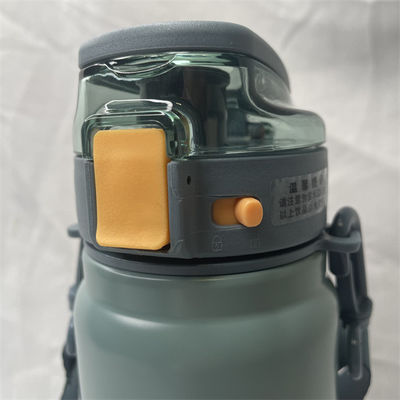 Flasco de vacío de 600 ml con agarre térmico aislante botella deportiva de acero inoxidable