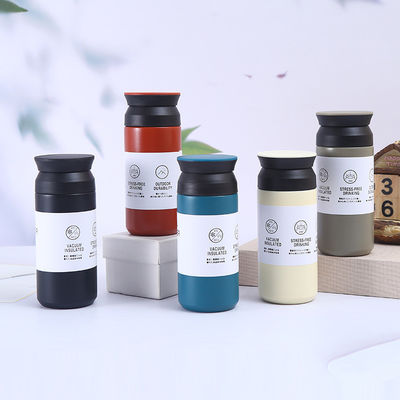 Volver a la escuela Tazas aisladas de acero botella de vacío personalizable tumbler para deportes