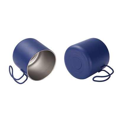 Tazas de café de acero de estilo clásico aisladas térmicamente y selladas al vacío para viajes por carretera