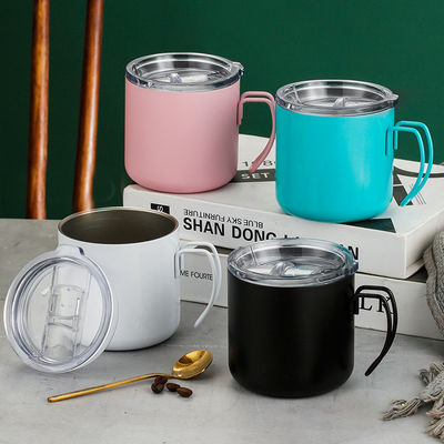 Mejore su colección de botellas de agua con esta botella minimalista de acero inoxidable