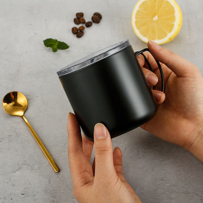 Mejore su colección de botellas de agua con esta botella minimalista de acero inoxidable